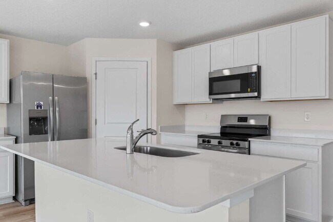 Building Photo - Be the first to rent this new 3BR 2BA home in SW Ocala!