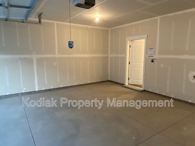 Building Photo - 1130 N 1920 W