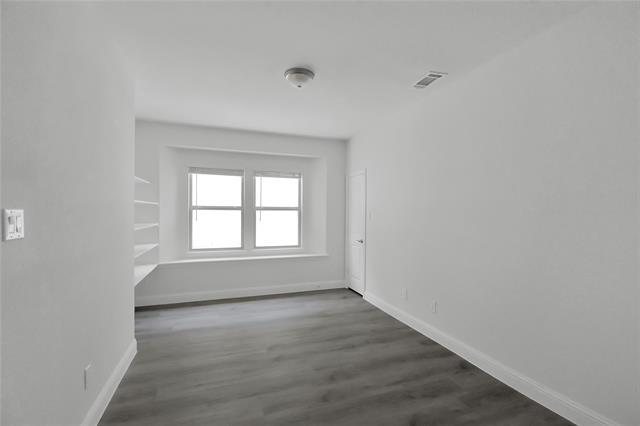 Building Photo - 913 Peabody Dr