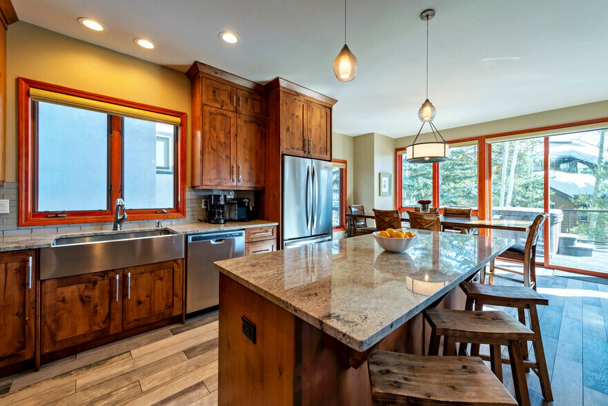 Building Photo - 2655 Windward Way