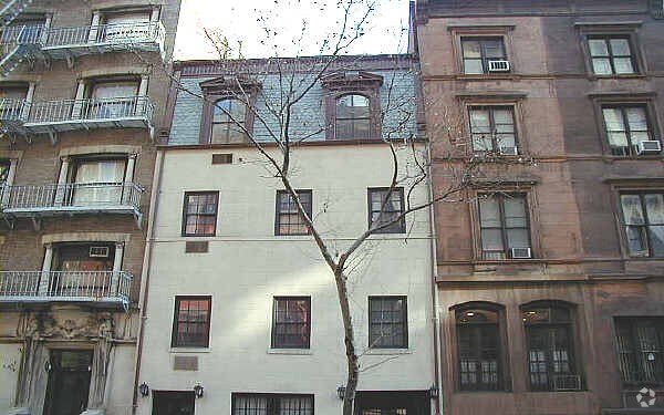 Primary Photo - 74 Irving Place