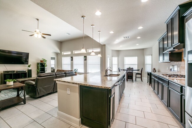 Building Photo - Remuda Ranch 1.5 story 4 bed 3.5 bath for ...