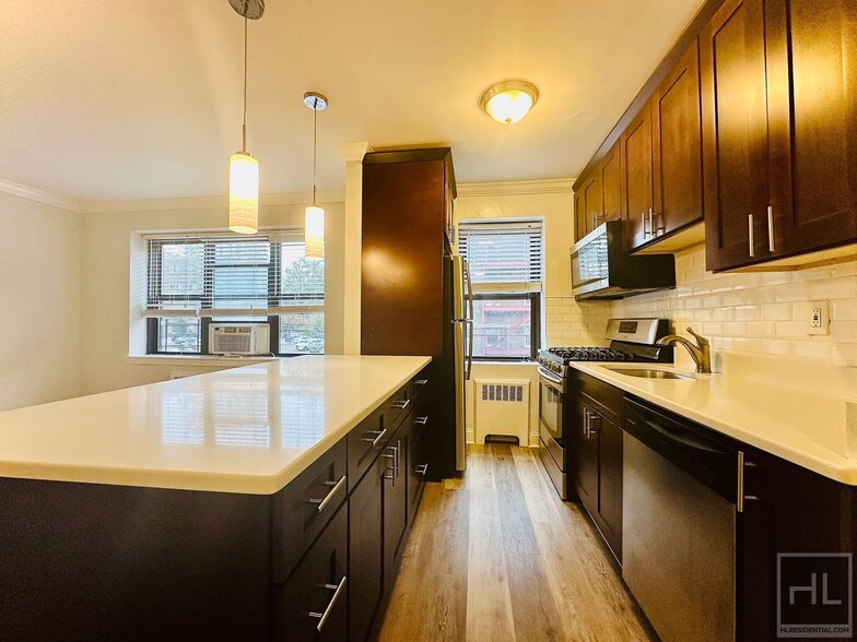 Building Photo - William Street