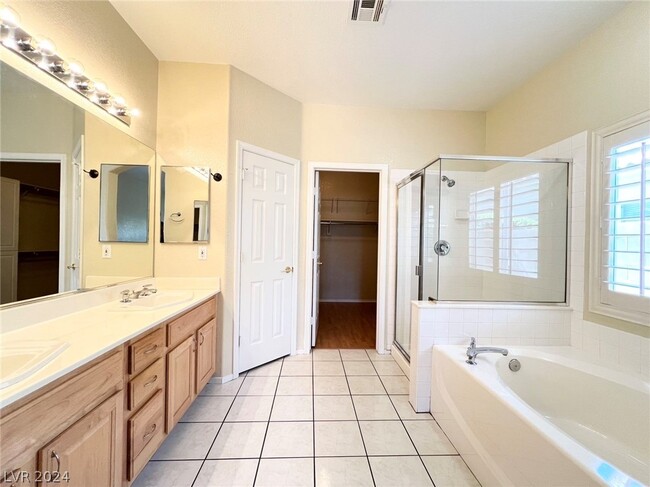 Building Photo - 2985 Panorama Ridge Dr