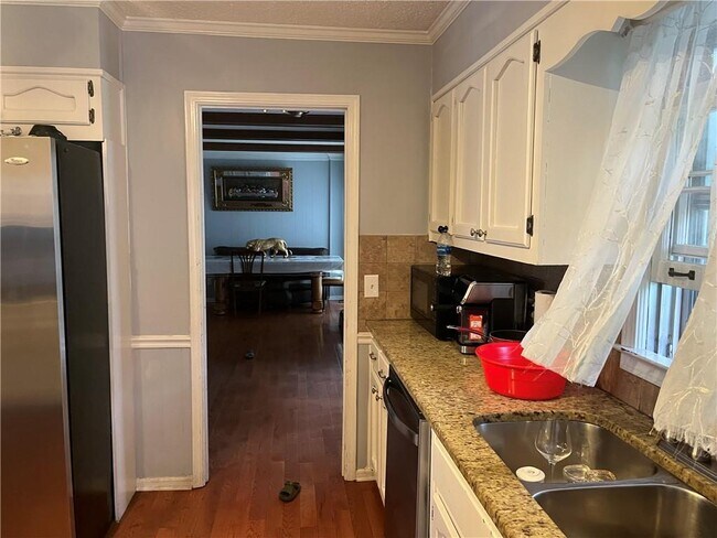 Building Photo - 1159 Aurora Ct