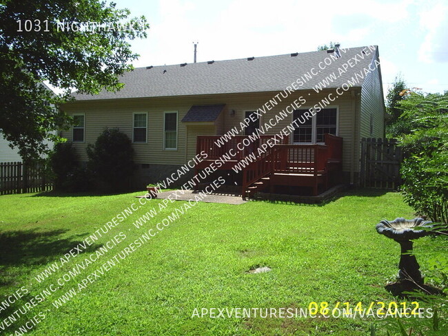 Building Photo - Mt Juliet - Hermitage-Pets On Individual B...