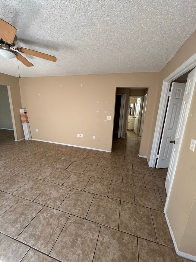 Building Photo - 1434 Bramblewood Dr