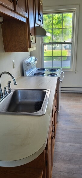 Building Photo - 993 Duck Pond Rd