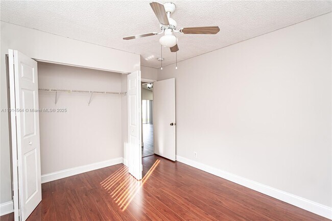 Building Photo - 1592 Salerno Cir