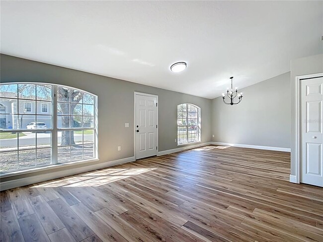 Building Photo - 4541 SE 30th St