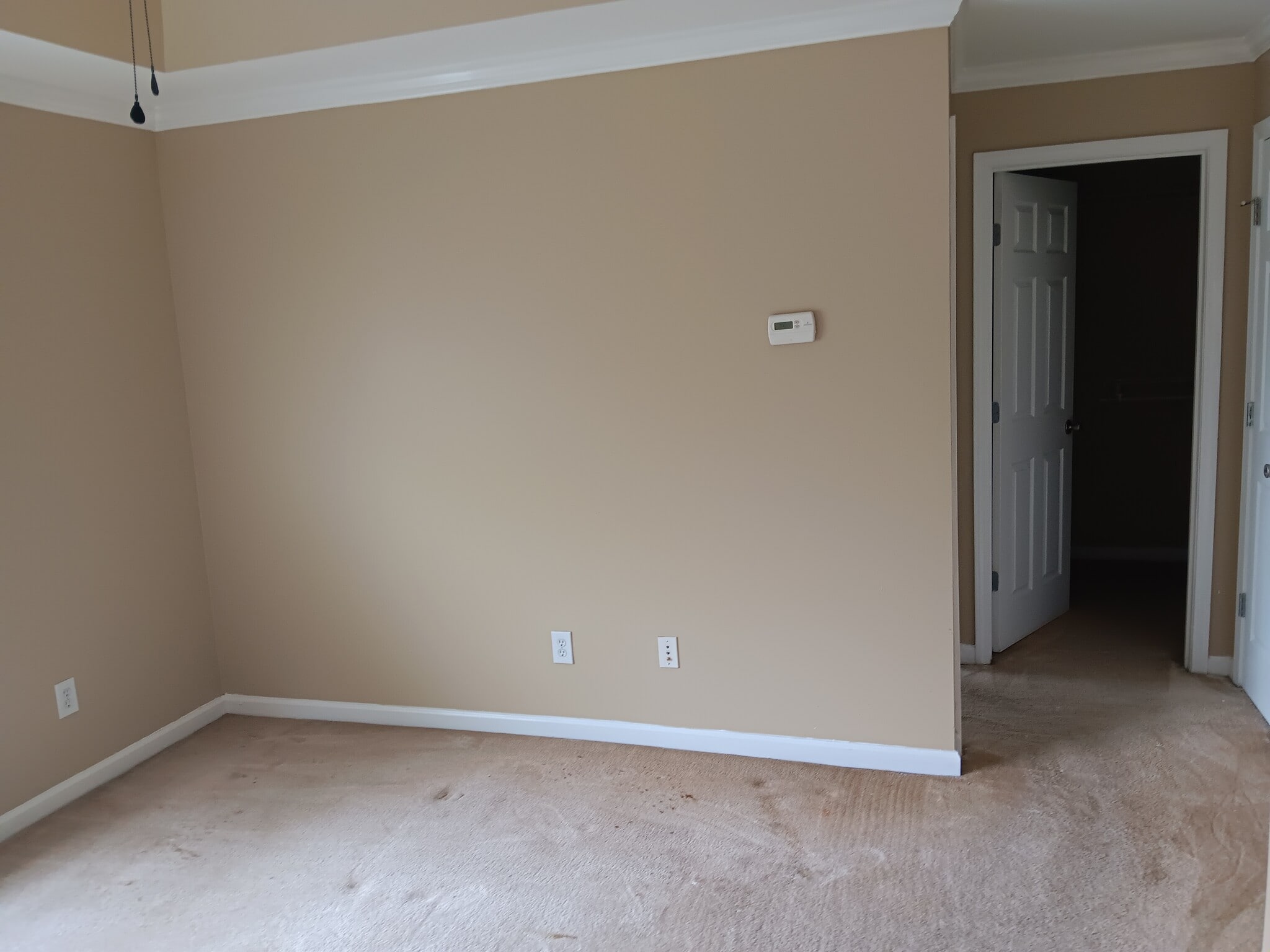 Building Photo - 250 Amal Dr SW