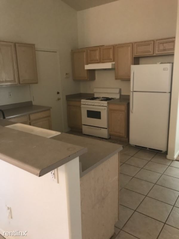 Building Photo - 4 br, 2 bath House - 10913 W Frier Dr