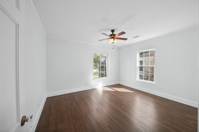 Building Photo - 4502 Rockwood Dr