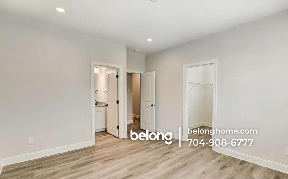 Building Photo - 39 Hawthorne St SW