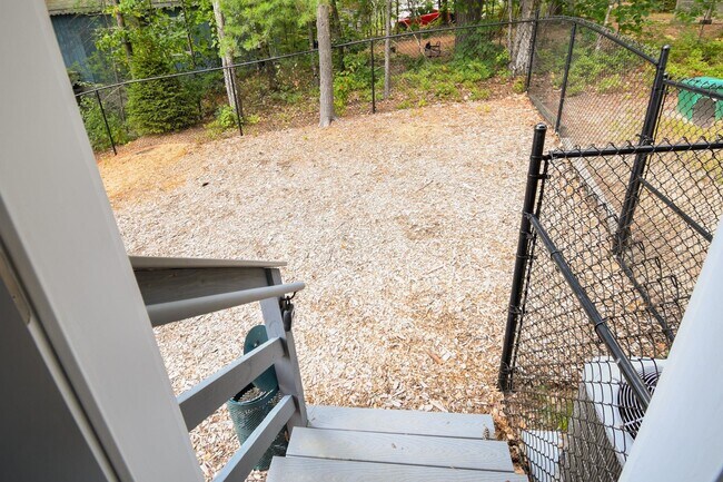 Building Photo - 72 Ridge Rd