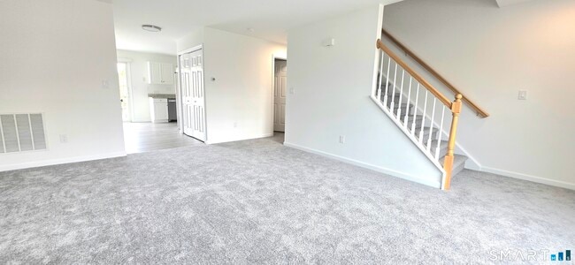 Building Photo - 274 Bridgeport Ave