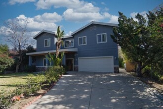 Building Photo - 1410 Encino Ave