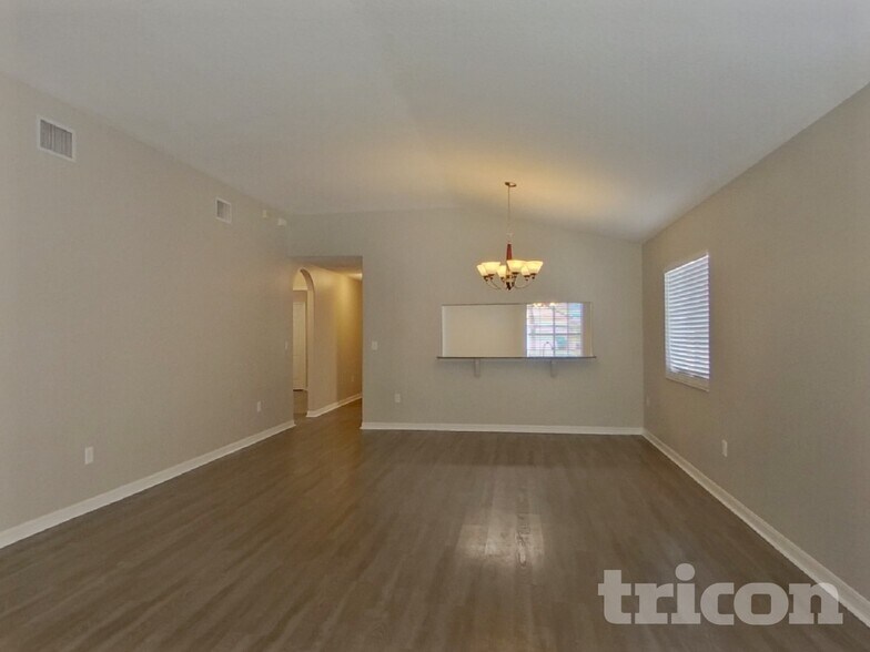 Building Photo - 31420 Triborough Dr