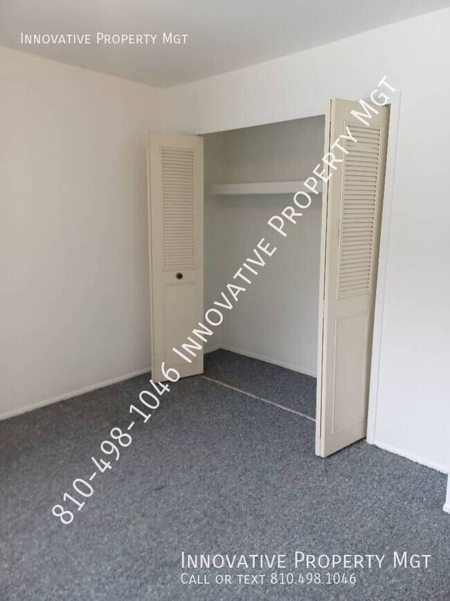 Building Photo - 6009 Holiday Gardens Dr