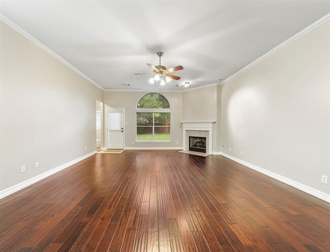 Building Photo - 18419 Wolf Creek Tr