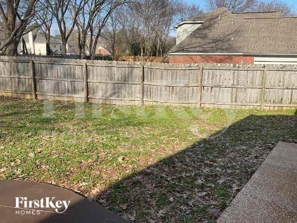 Building Photo - 350 E Nolley Dr