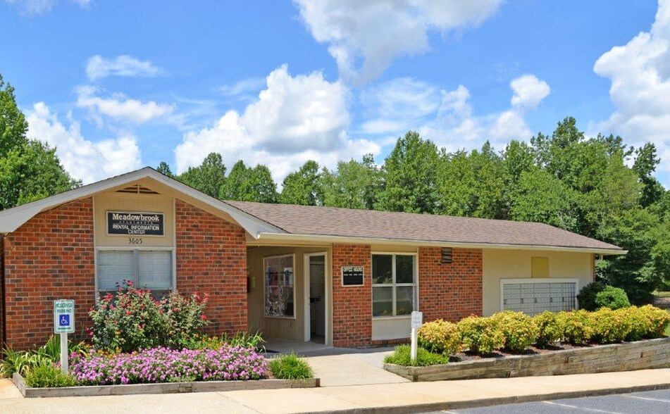 Meadowbrook 3605 Walden Ln High Point NC 27265 Apartment Finder