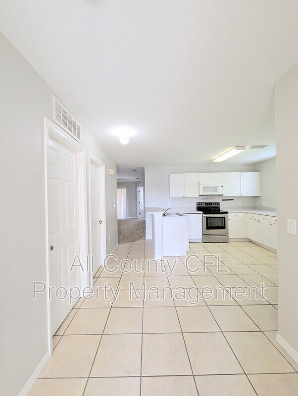Building Photo - 2816 Club Cortile Cir