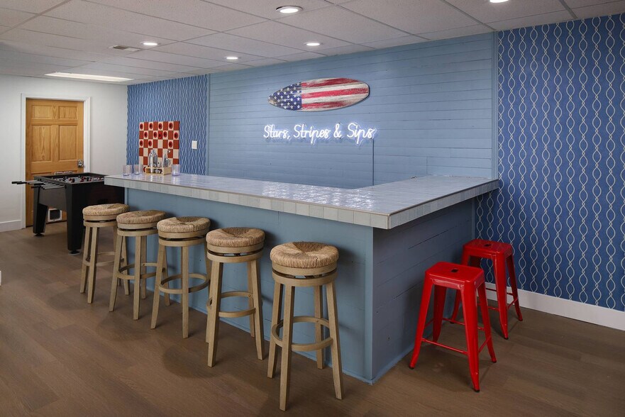 Building Photo - 331 June Ln