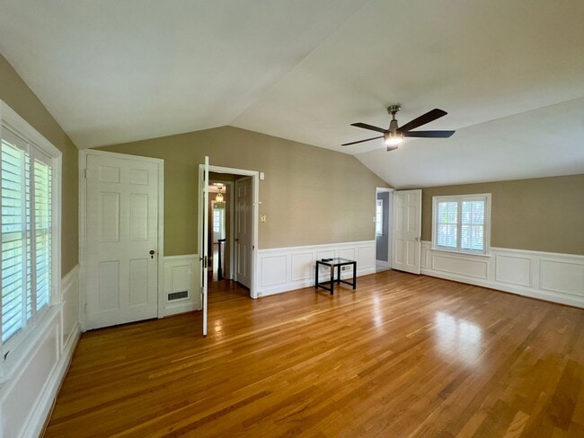 Building Photo - 115 E Northern Pkwy