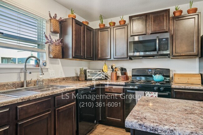 Building Photo - 8215 Blue Canal