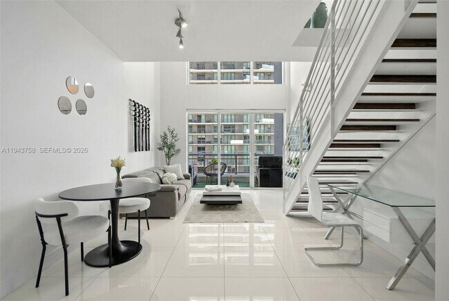 Building Photo - 60 SW 13th St