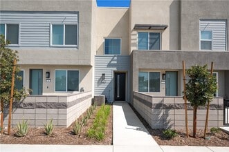 Building Photo - 3651 E Jacobson Paseo