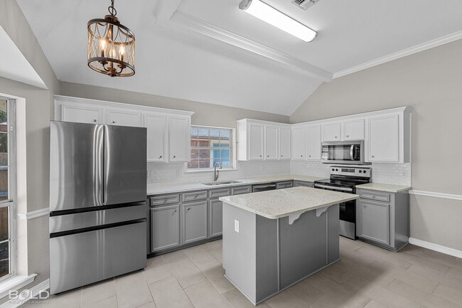 Building Photo - 6007 Cardinal Ln