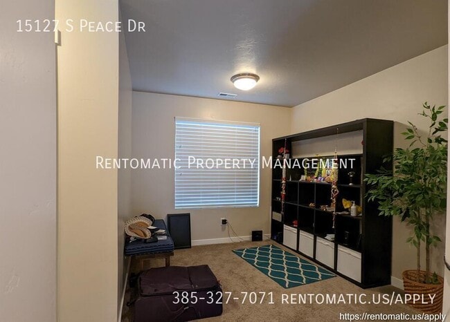 Building Photo - 15127 Peace Dr