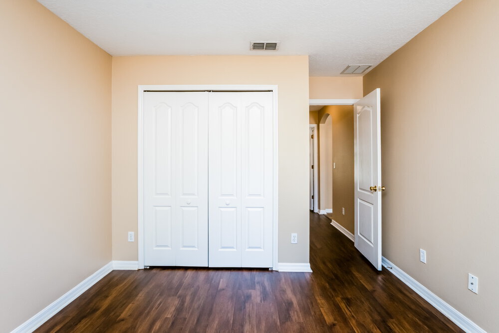 Building Photo - 10449 Lake Hasson Cir