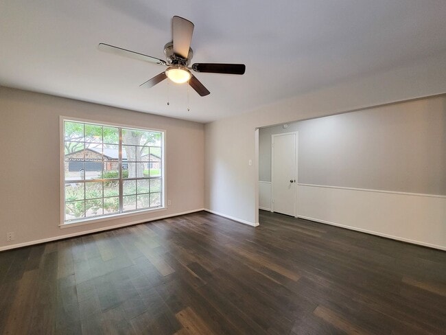 Building Photo - Welcome to your dream rental! This meticulously remodeled 3-bedroom, 2-bathroom home in the heart...
