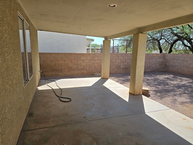 Building Photo - 1021 W Seashell Ct