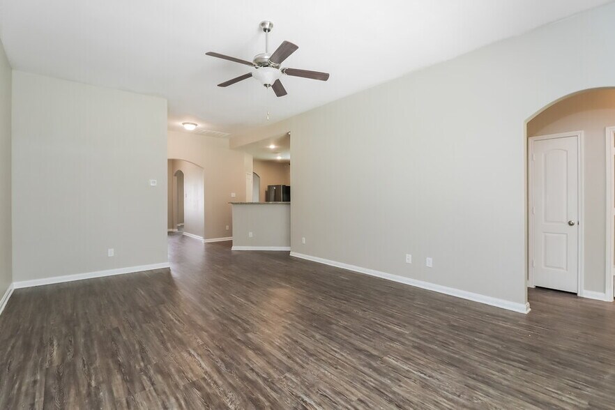 Building Photo - 1533 Conley Ln