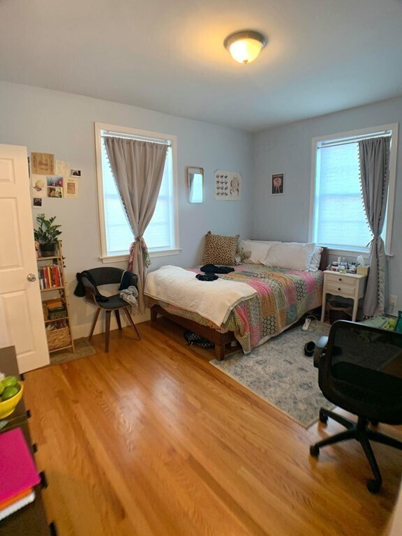 Building Photo - 198 Harvard St