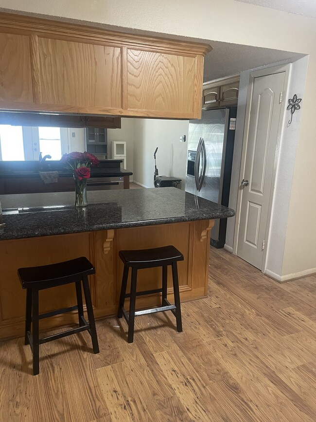 Building Photo - 2703 Walnut Hollow St