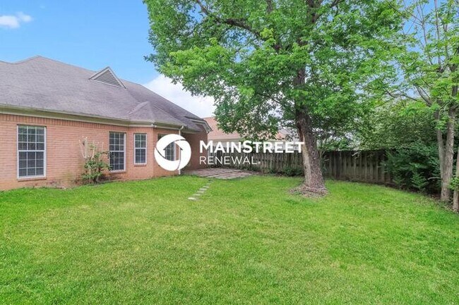 Building Photo - 3 Bedroom Pet-Friendly Home in Cordova, TN with Main Street Renewal