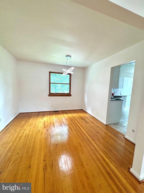Building Photo - 1104 Hudson Ave