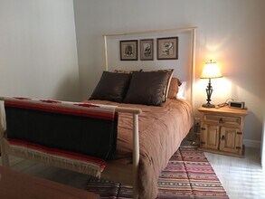 Building Photo - 1360