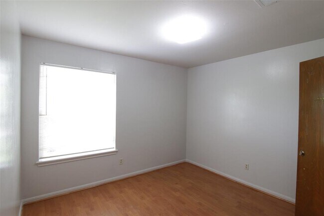 Building Photo - 8826 Stroud Dr