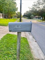 Building Photo - 15905 Waycross Dr