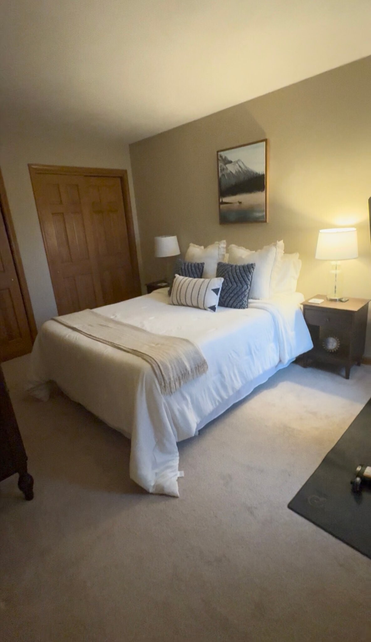 Building Photo - 69 Midlake Cir