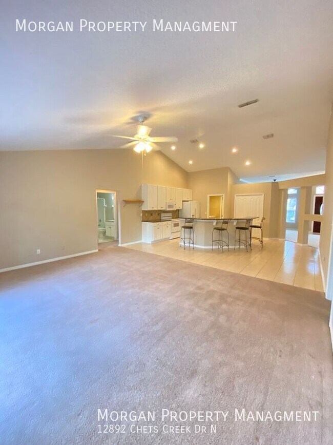 Building Photo - Immaculate home in JOHNS CREEK!