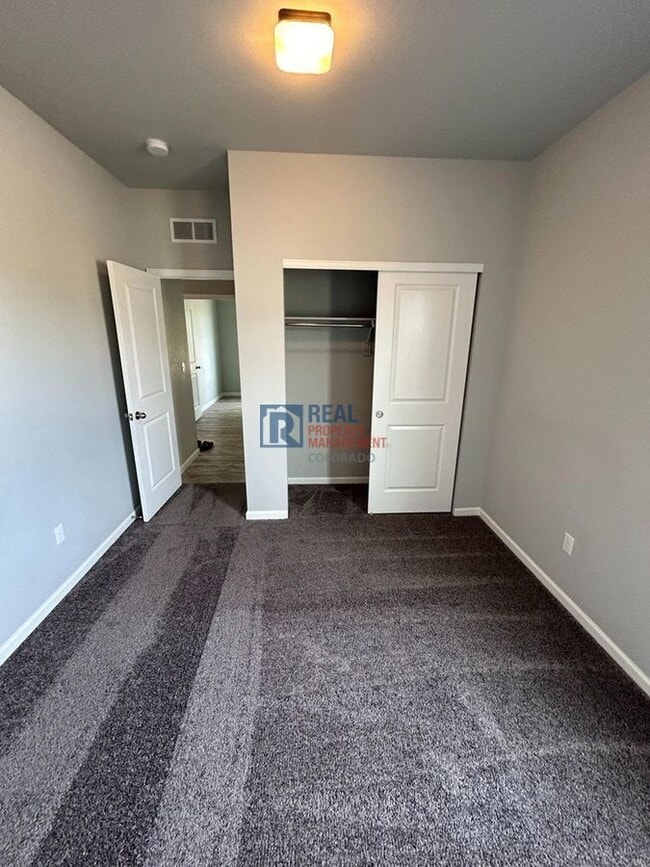 Building Photo - 2909 Quartz Pl