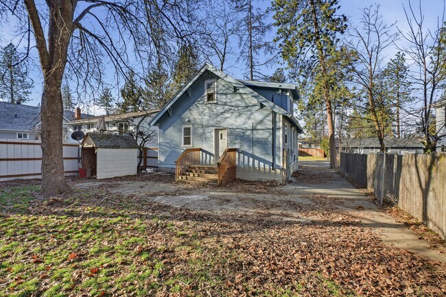 Building Photo - 3027 S Arthur St