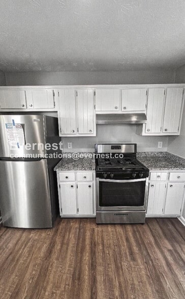 Building Photo - 1069 Estates Ct